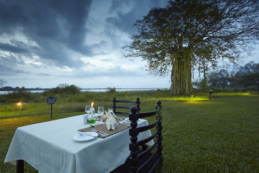 The Lake Hotel Polonnaruwa Exterior photo