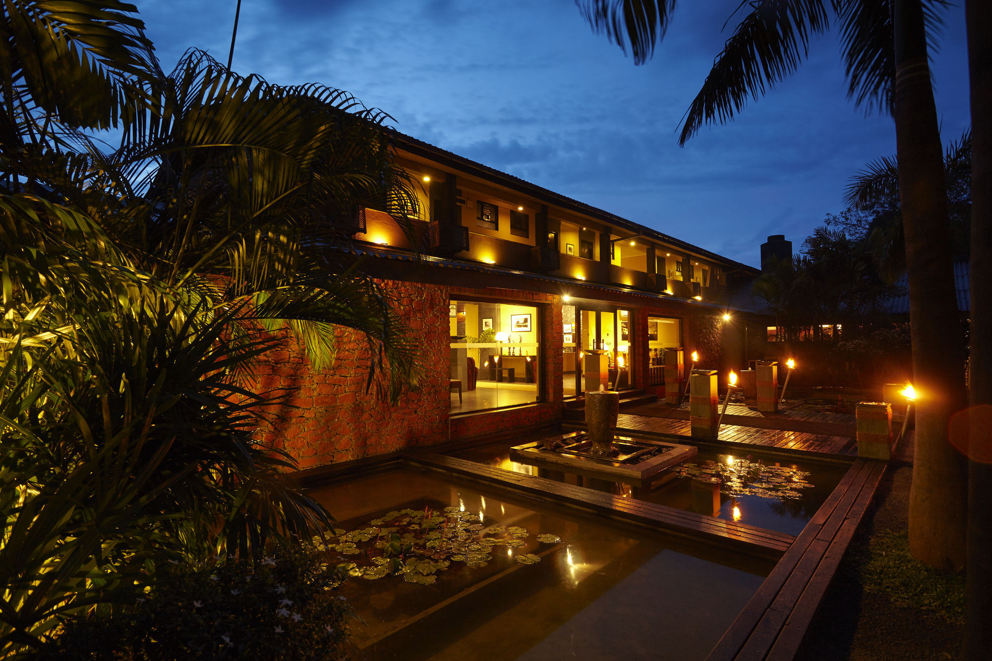 The Lake Hotel Polonnaruwa Exterior photo